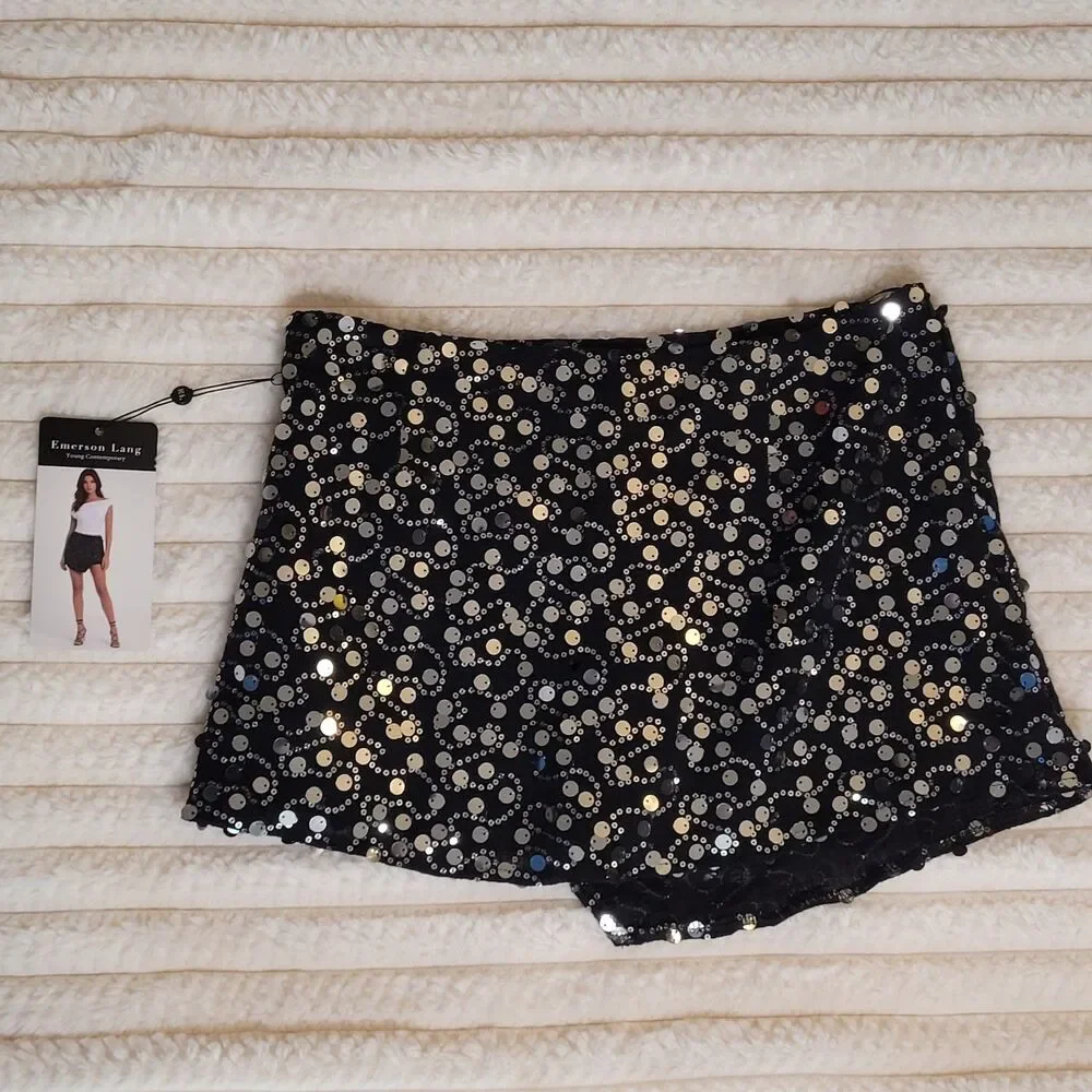 Emerson Lang Black and Silver Sequin Skort Skirt Size Small NWT Women's Party